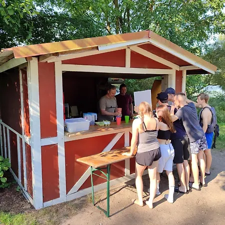 Tipi Camp Fuer Gruppen Direkt Am See, An Der Mecklenburger Seenplatte Kemping Fürstenberg-Havel