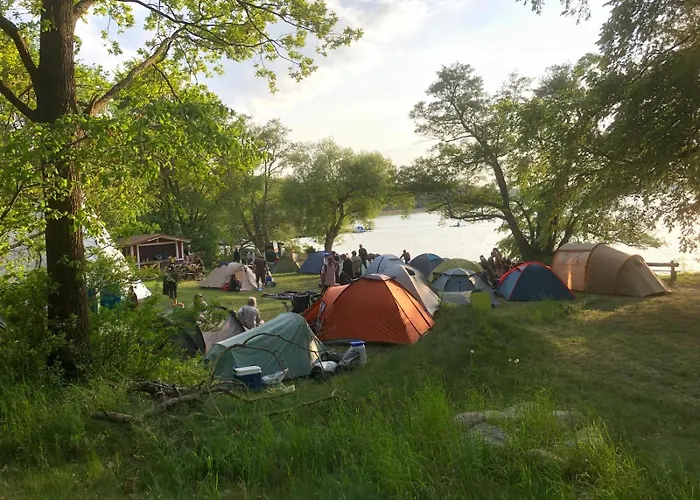 Tipi Camp Fuer Gruppen Direkt Am See, An Der Mecklenburger Seenplatte * Fürstenberg-Havel