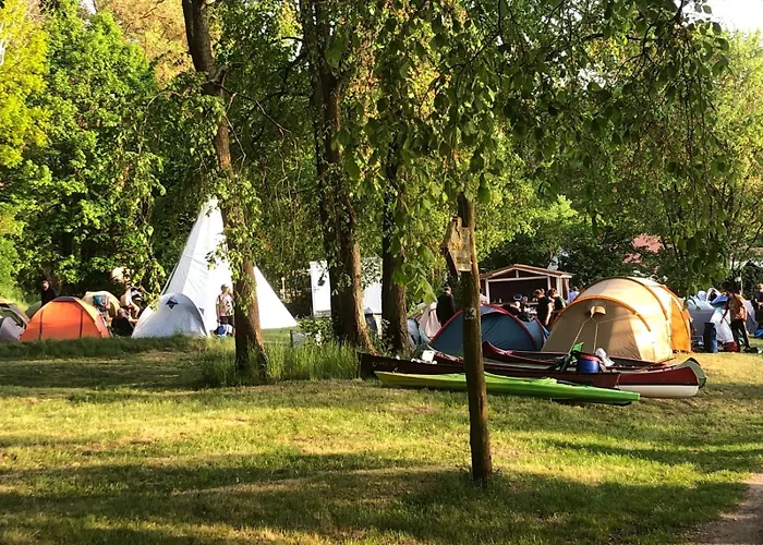 Tipi Camp Fuer Gruppen Direkt Am See, An Der Mecklenburger Seenplatte Fürstenberg-Havel