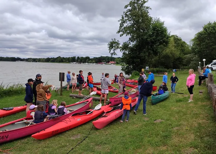Camping Tipi Camp Fuer Gruppen Direkt Am See, An Der Mecklenburger Seenplatte