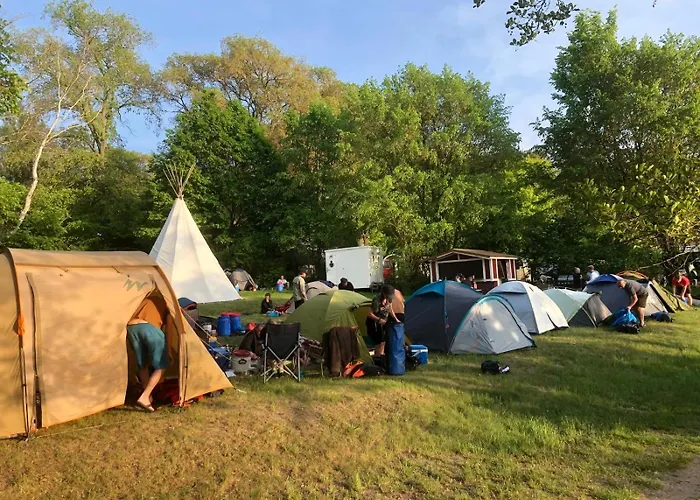 Tipi Camp Fuer Gruppen Direkt Am See, An Der Mecklenburger Seenplatte Fürstenberg-Havel