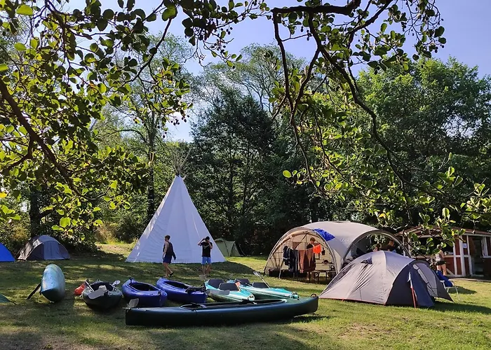 Tipi Camp Fuer Gruppen Direkt Am See, An Der Mecklenburger Seenplatte