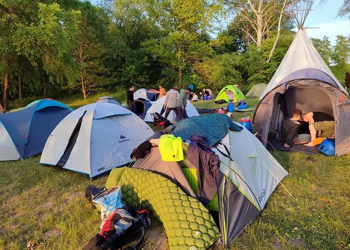 Tipi Camp Fuer Gruppen Direkt Am See, An Der Mecklenburger Seenplatte *